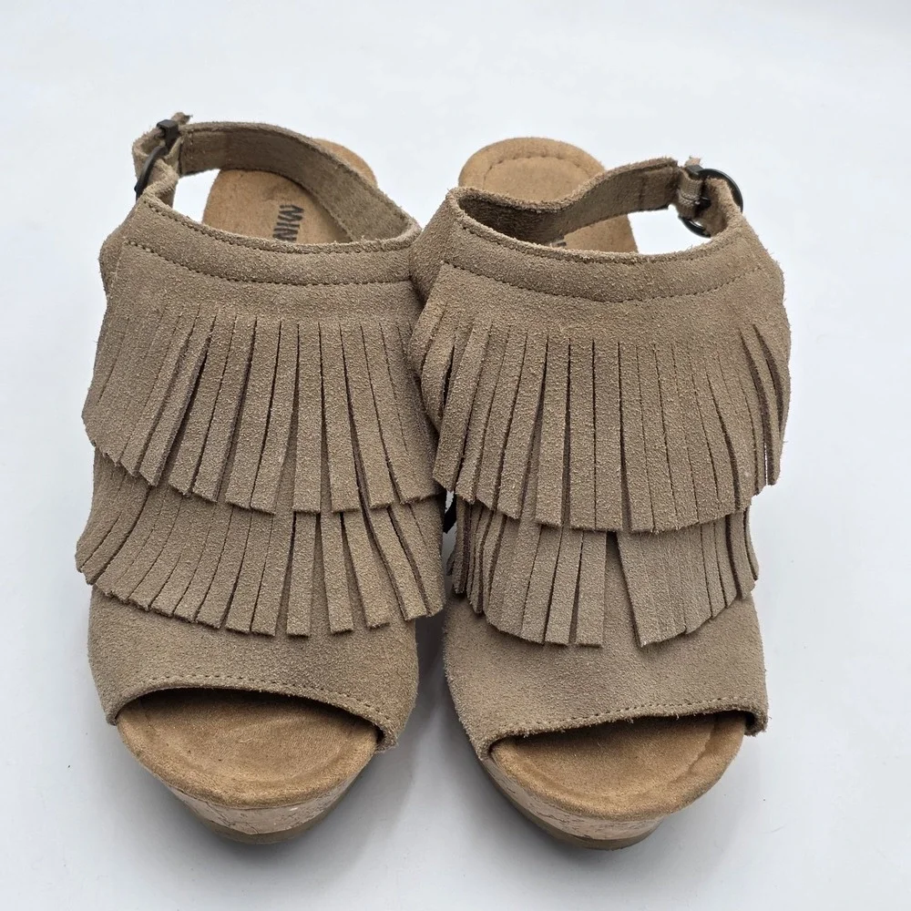 Minnetonka Ashley Fringe Espadrille Wedge Sandals US Size 6 M Taupe Brown Boho